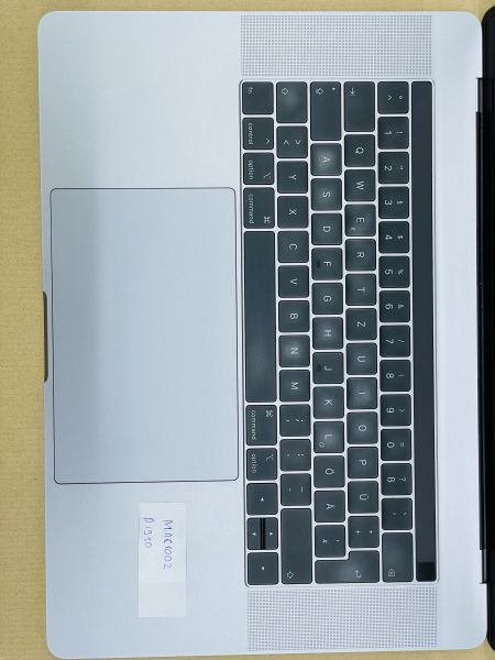 Macbook A1990 Topcase pulled